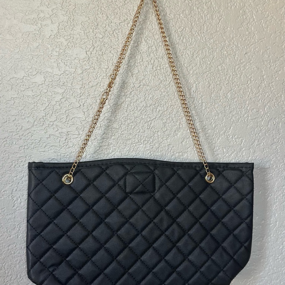 Elegant Quilted Shoulder Crossbody Bag NWT - Picture 11 of 11